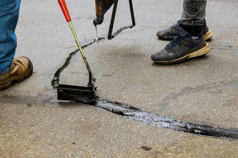 Asphalt Crack Filling