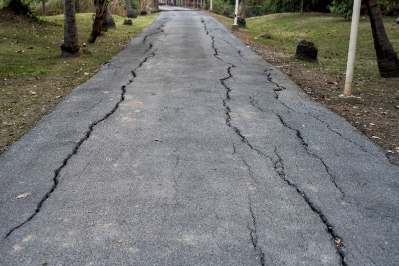 Asphalt Crack Filling