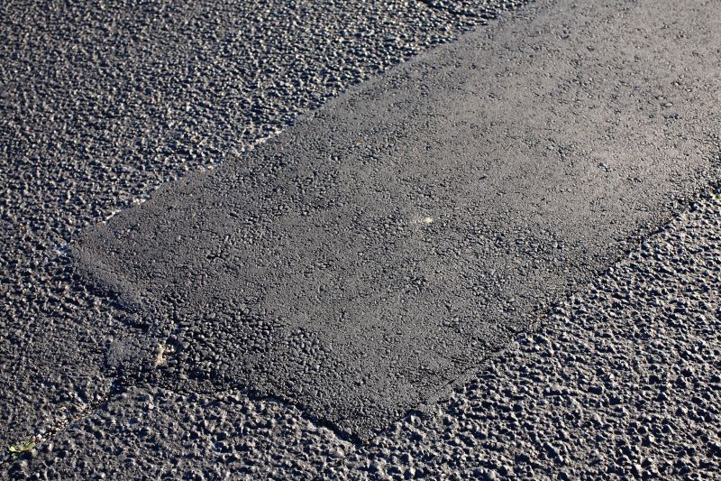 Asphalt Cracks Repair in Savannah, GA